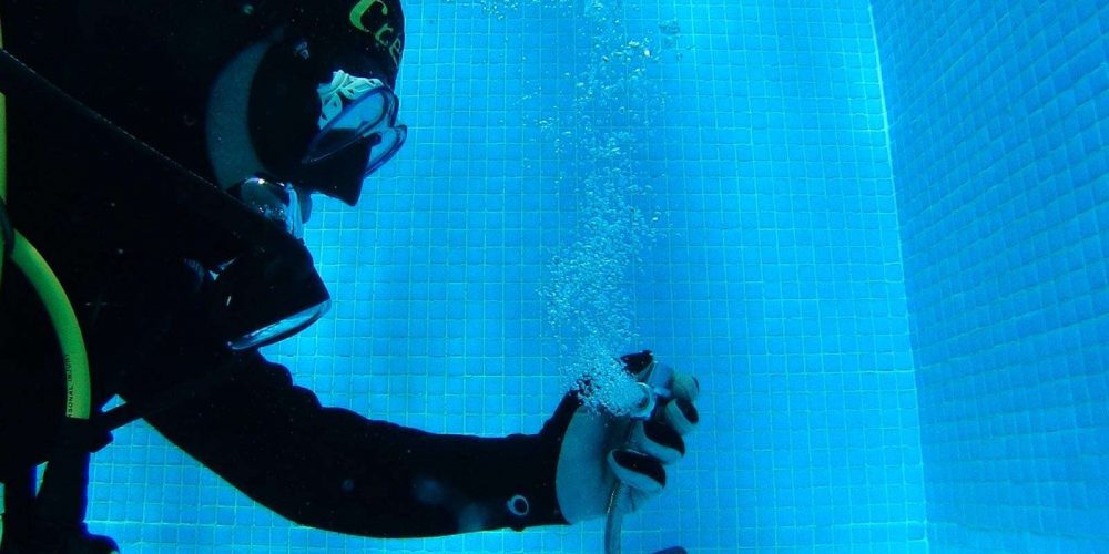 Detección y Reparación de Fugas en Piscinas Granada